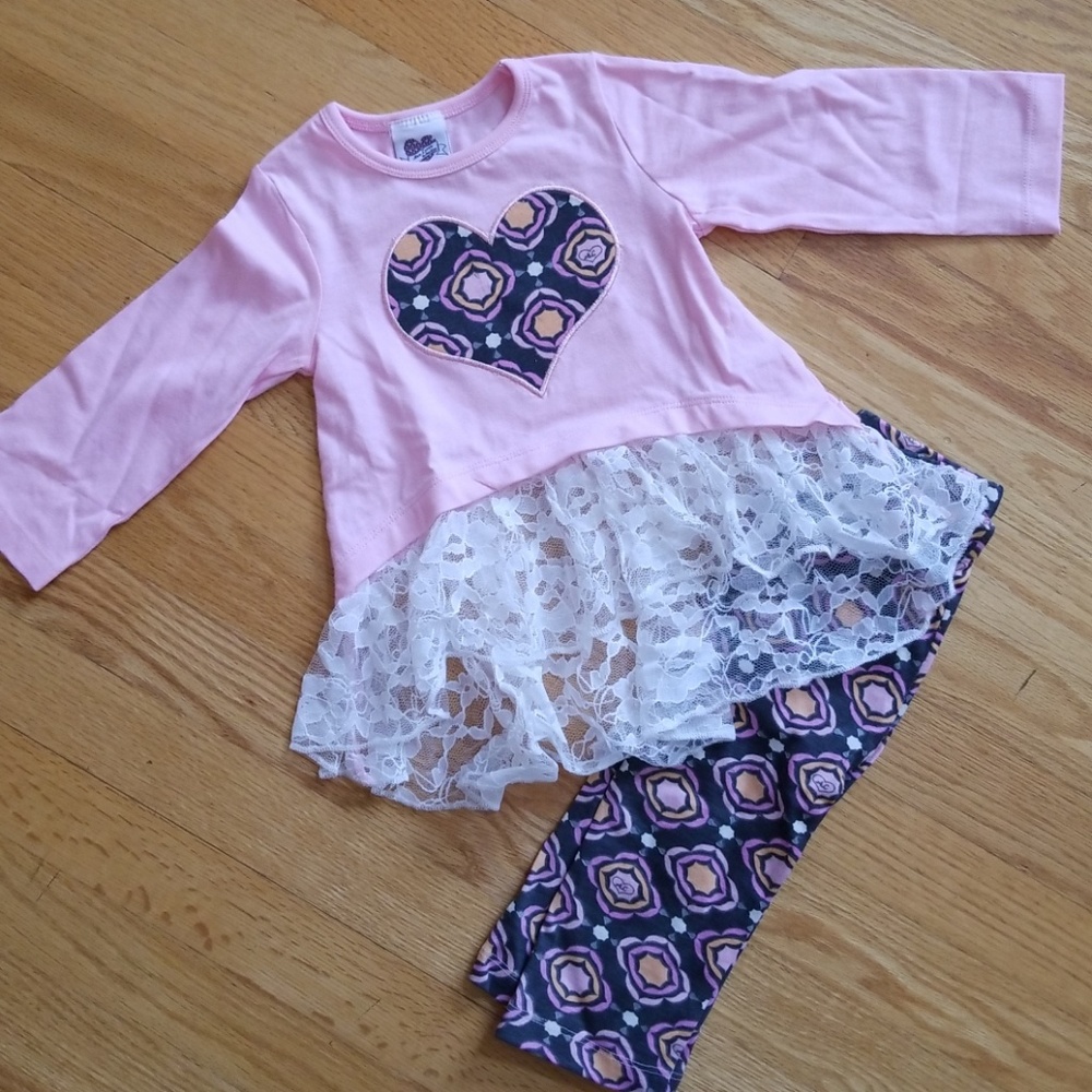 Ann Loren Geometric Heart Set